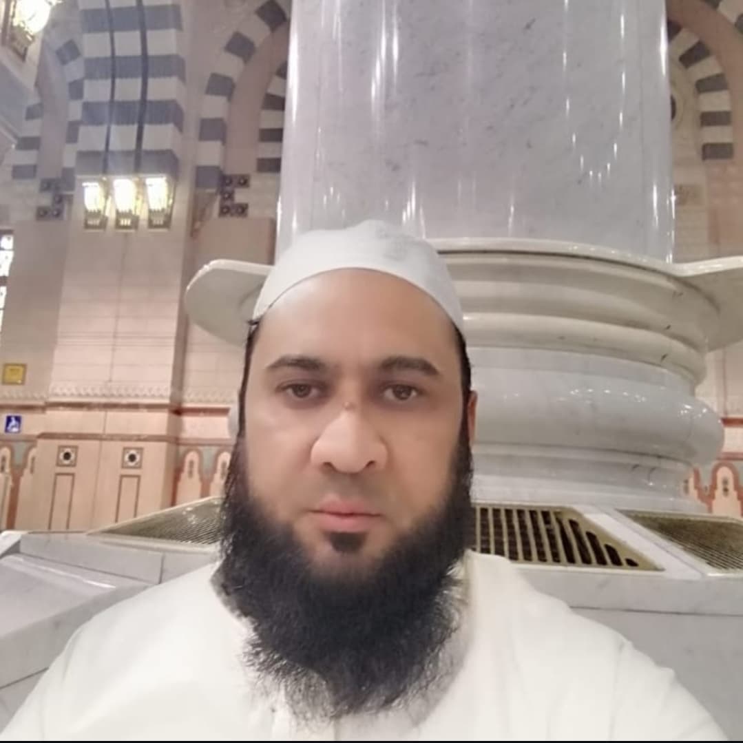 Saleem reading the Quran